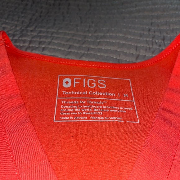 Hi!! Selling my FIGS that were worn once!! - Picture 2 of 4